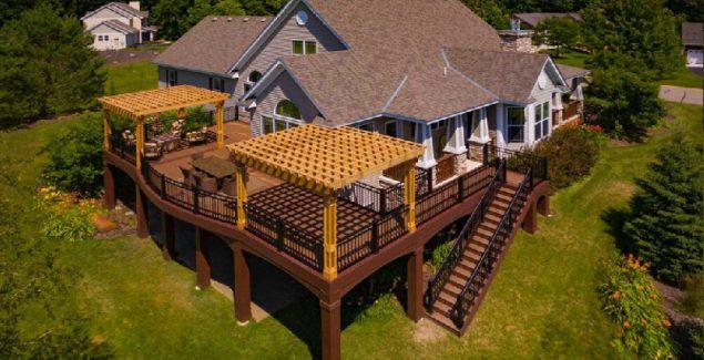 Four Reasons to Invest in Composite Decking Material in Chicago