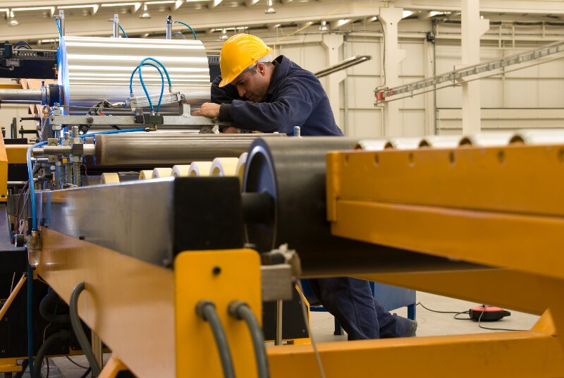 The Role of Conveyor Systems Manufacturers in Logistics