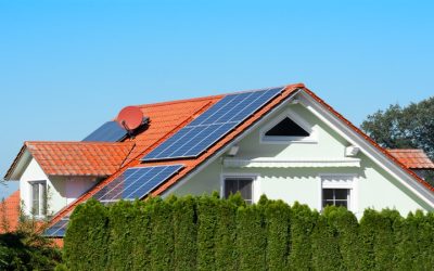 Run a Business or Own a Home? 4 Reasons to Go Solar Today